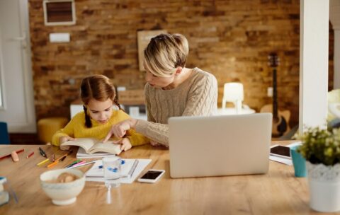 Логопед по работе с детьми